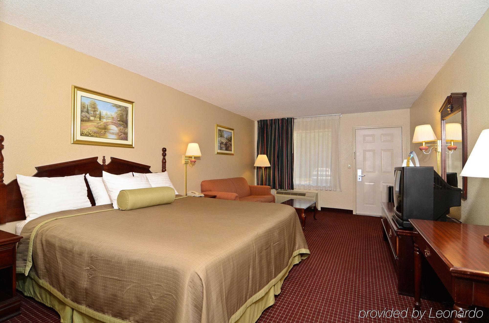 Travelers Inn & Suites - Memphis Room photo